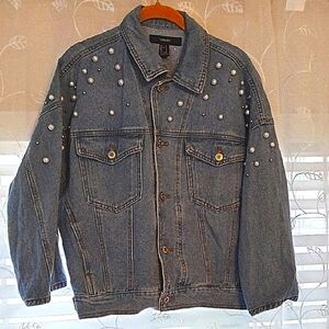 Forever 21 Woman's Jean Jacket w/Pearls & Silver Beads Embellishments, Size: M